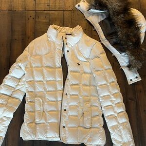 Abercrombie & Fitch White Puffer Coat with Removable Fur Hood // Medium